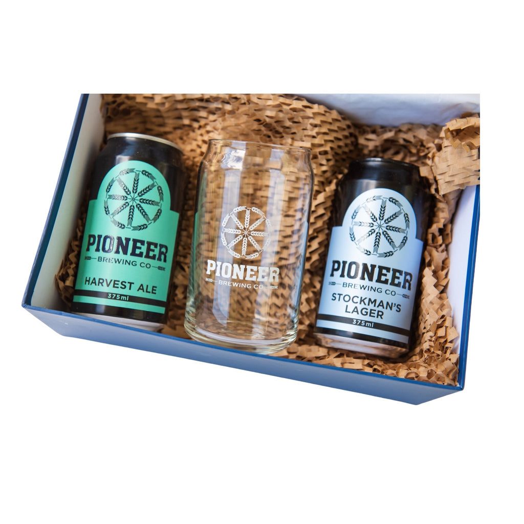 Fields-of-Gold-Hamper-01-Pioneer-Brewing-Co-Harvest-Ale-and-Pioneer-Brewing-Co-Stockmans-lager-and-Pioneer-Beer-Can-Glass
